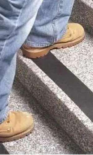 Fita antiderrapante piso Fita antiderrapante piso