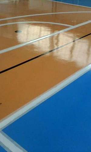 Pintura epóxi quadra poliesportiva Pintura epóxi quadra poliesportiva